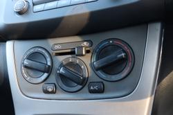 2013 Nissan
                Pulsar ST
