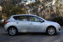 2013 Nissan
                Pulsar ST