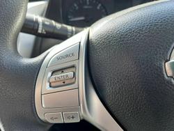 2015 Nissan Navara RX