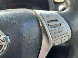 2015 Nissan Navara RX