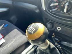 2015 Nissan Navara RX