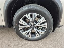 2024 Nissan
                X-TRAIL ST-L e-POWER