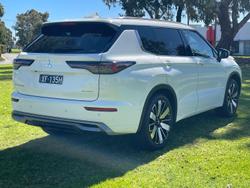2025 Mitsubishi Outlander Exceed ZM MY25 AWD White