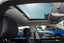 2019 Volkswagen Golf 110TSI Highline 7.5 MY19.5 Pure White