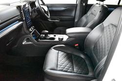 2025 Ford Everest Platinum