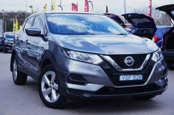 2020 Nissan
                QASHQAI ST