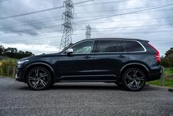 2017 Volvo XC90 T8 R-Design