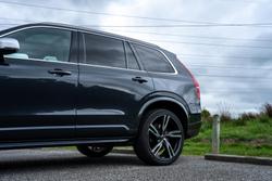 2017 Volvo XC90 T8 R-Design