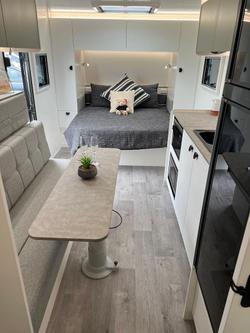 2025 Traveller Cruise 17'
