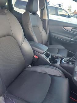 2019 Nissan
                QASHQAI ST-L