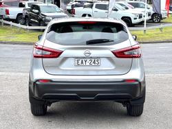 2020 Nissan
                QASHQAI ST