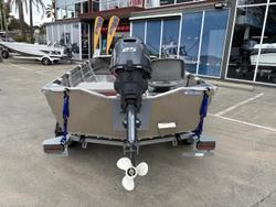 2024 QUINTREX 400 Dart