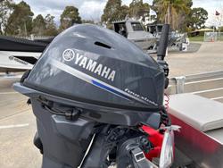 2025 QUINTREX 400 Dart