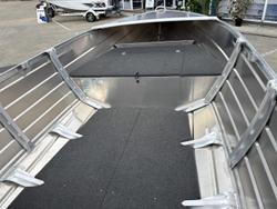 2025 QUINTREX 400 Dart