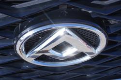 2023 LDV
D90 Executive