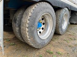 2015 Mack
Granite Tipper With Borcat Trailer