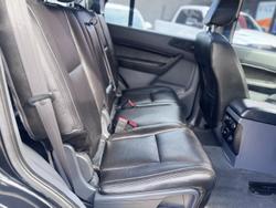 2016 Ford Everest Ambiente UA 4X4 Dual Range Black Mica
