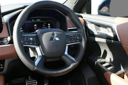 2025 Mitsubishi Outlander Exceed Tourer