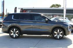 2025 Mitsubishi Outlander Exceed Tourer