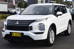 2024 Mitsubishi Outlander ES ZM MY24 White
