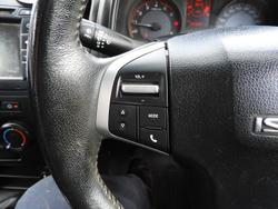 2017 Isuzu
                D-MAX SX