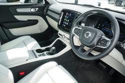 2024 Volvo XC40 Plus B4