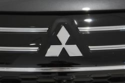 2025 Mitsubishi Outlander LS