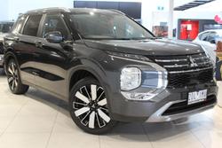 2025 Mitsubishi Outlander LS