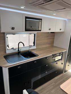 2023 Design RV Crx Semi Off Road Van 7, 21'6''