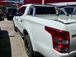 2016 Mitsubishi
                Triton GLS