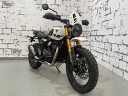 2025 Triumph Scrambler 400 XC Scrambler White