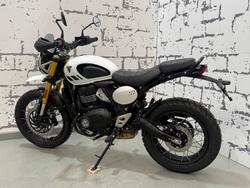 2025 Triumph Scrambler 400 XC Scrambler White