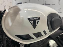 2025 Triumph Scrambler 400 XC Scrambler White