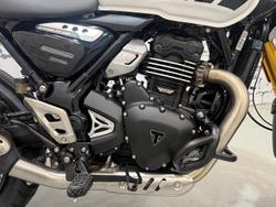 2025 Triumph Scrambler 400 XC Scrambler White