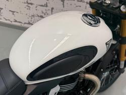2025 Triumph Scrambler 400 XC Scrambler White