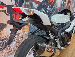 2010 Suzuki GSX-R600 WHITE