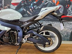 2010 Suzuki GSX-R600 WHITE