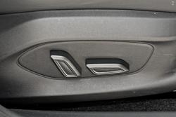 2024 MG MG4 Essence 64 MEH32 MY24 Black Pearl