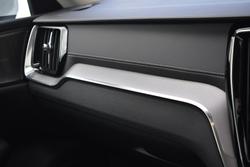 2024 Volvo V60 Cross Country Ultra B5 Bright MY25 AWD Crystal White
