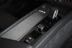 2025 Volvo XC60 Plus B5 MY25 AWD Crystal White