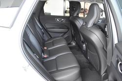 2025 Volvo XC60 Plus B5 MY25 AWD Crystal White