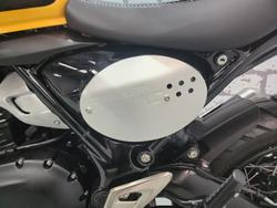 2025 Triumph Scrambler 400 XC Scrambler Yellow