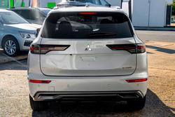 2025 Mitsubishi
                Outlander Exceed