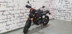 2025 Triumph Scrambler 400 XC Scrambler Grey