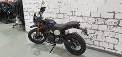 2025 Triumph Scrambler 400 XC Scrambler Grey