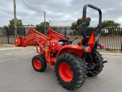 2023 Kubota
L3800hd 38Hp Rops Tractor & Loader With 4In1 Bucket