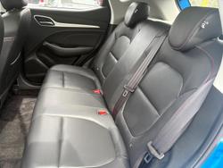 2023 MG
                ZST Essence