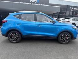 2023 MG
                ZST Essence