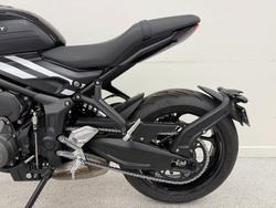 2025 Triumph TRIDENT 660 Red