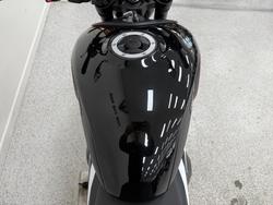 2025 Triumph TRIDENT 660 Red